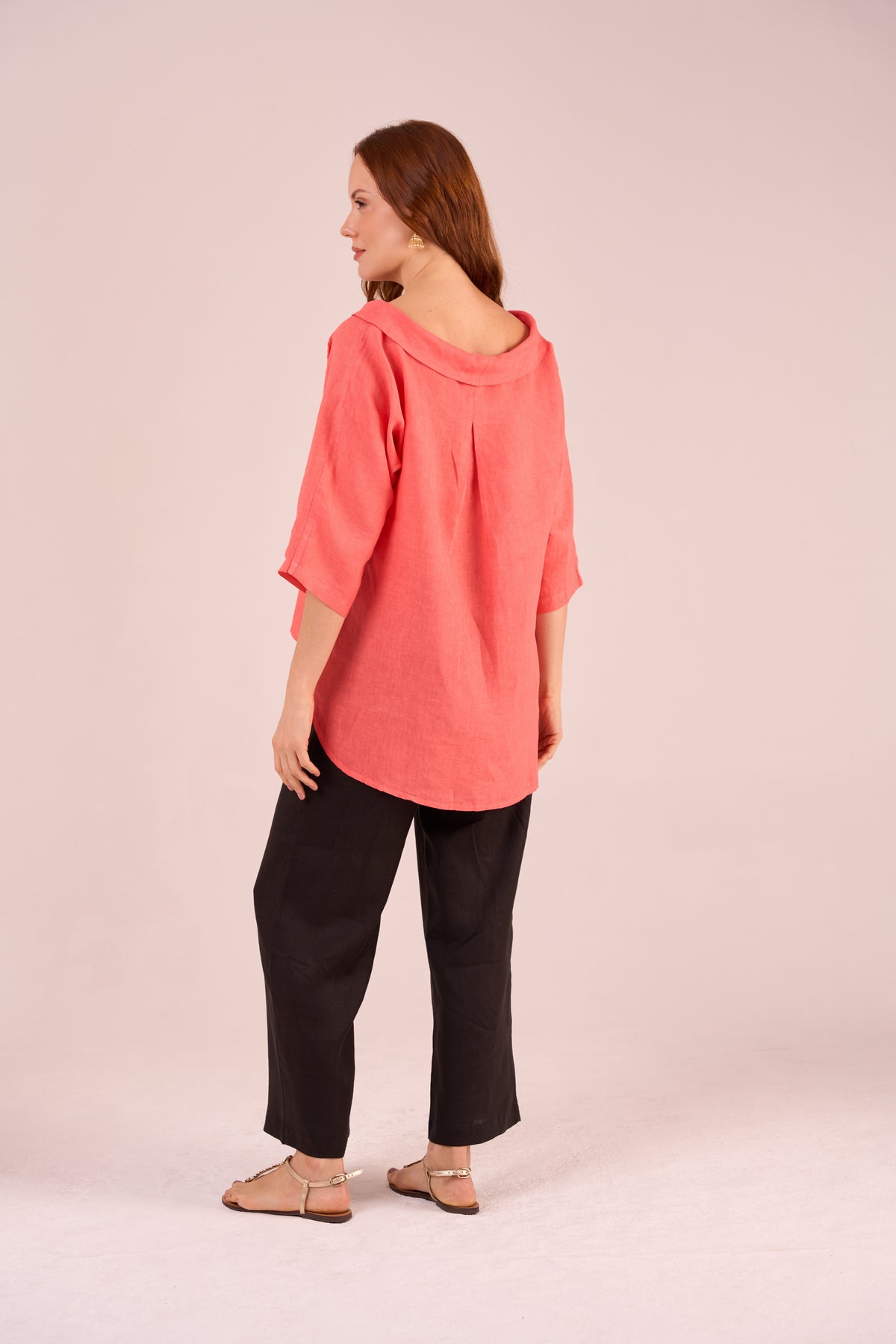 LINEN CAPRI BLOUSE