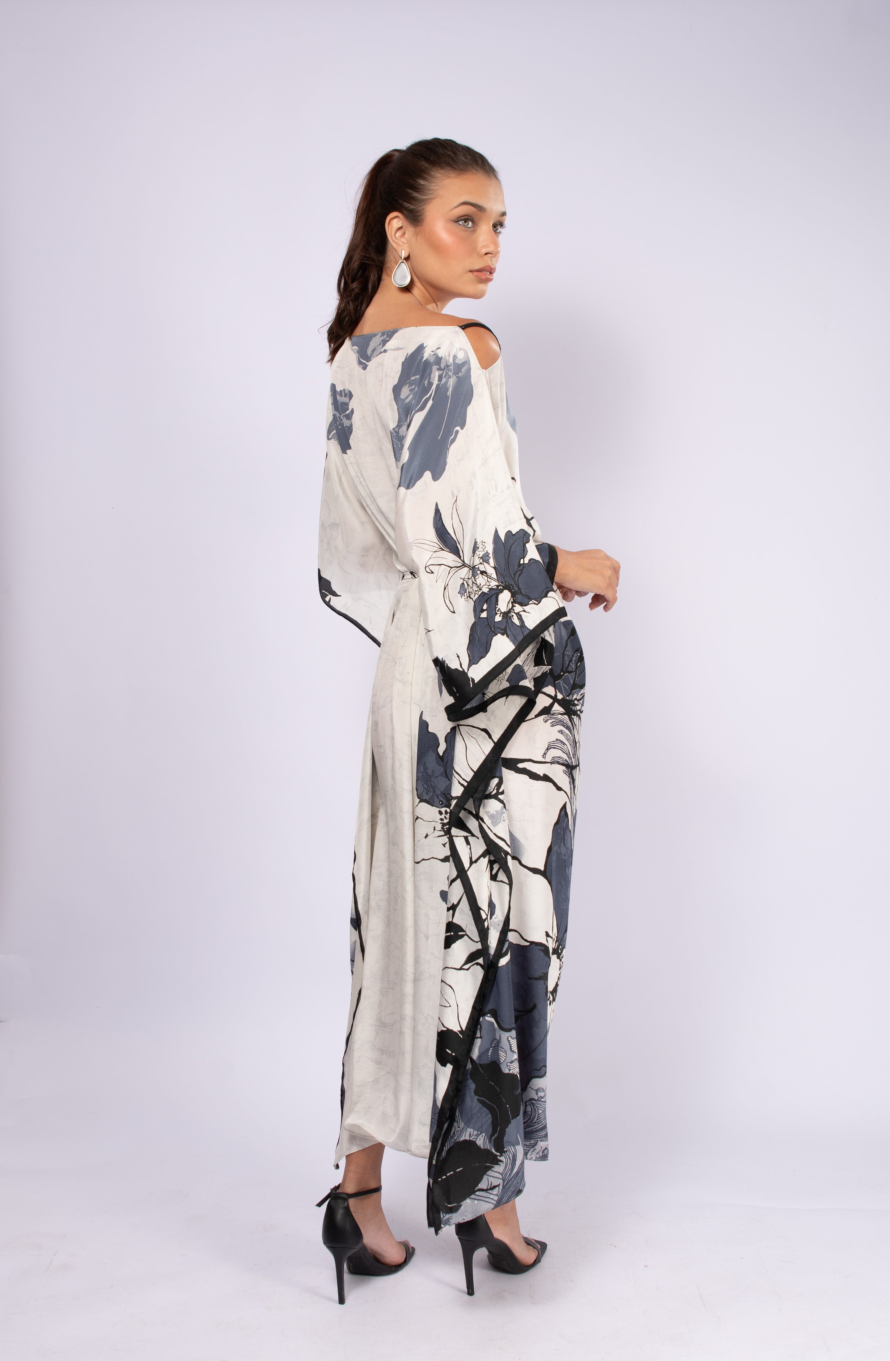 KAFTAN JAVA BRANCO E CINZA