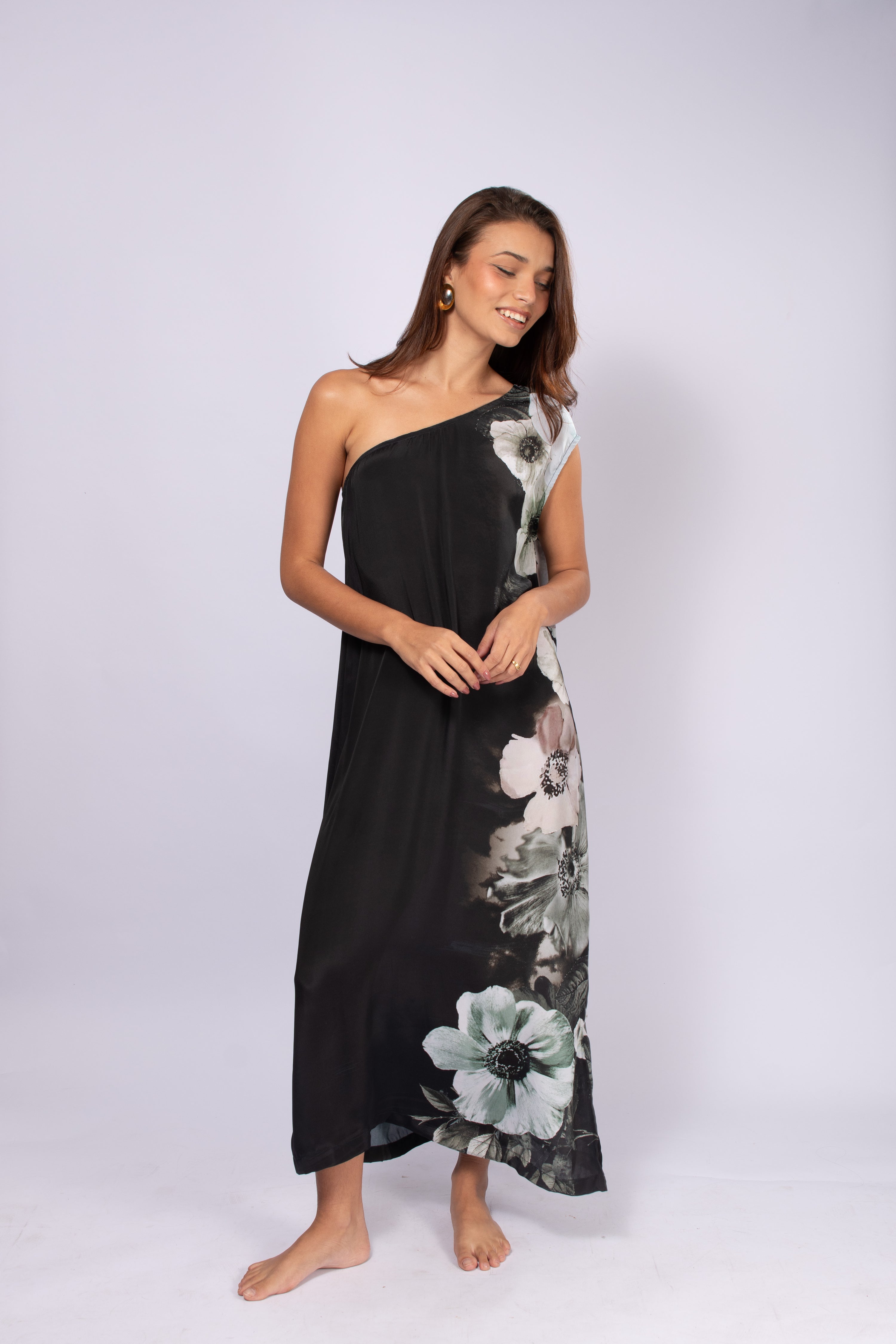 VESTIDO ATHENAS SEDA PRETO E CINZA FLORES