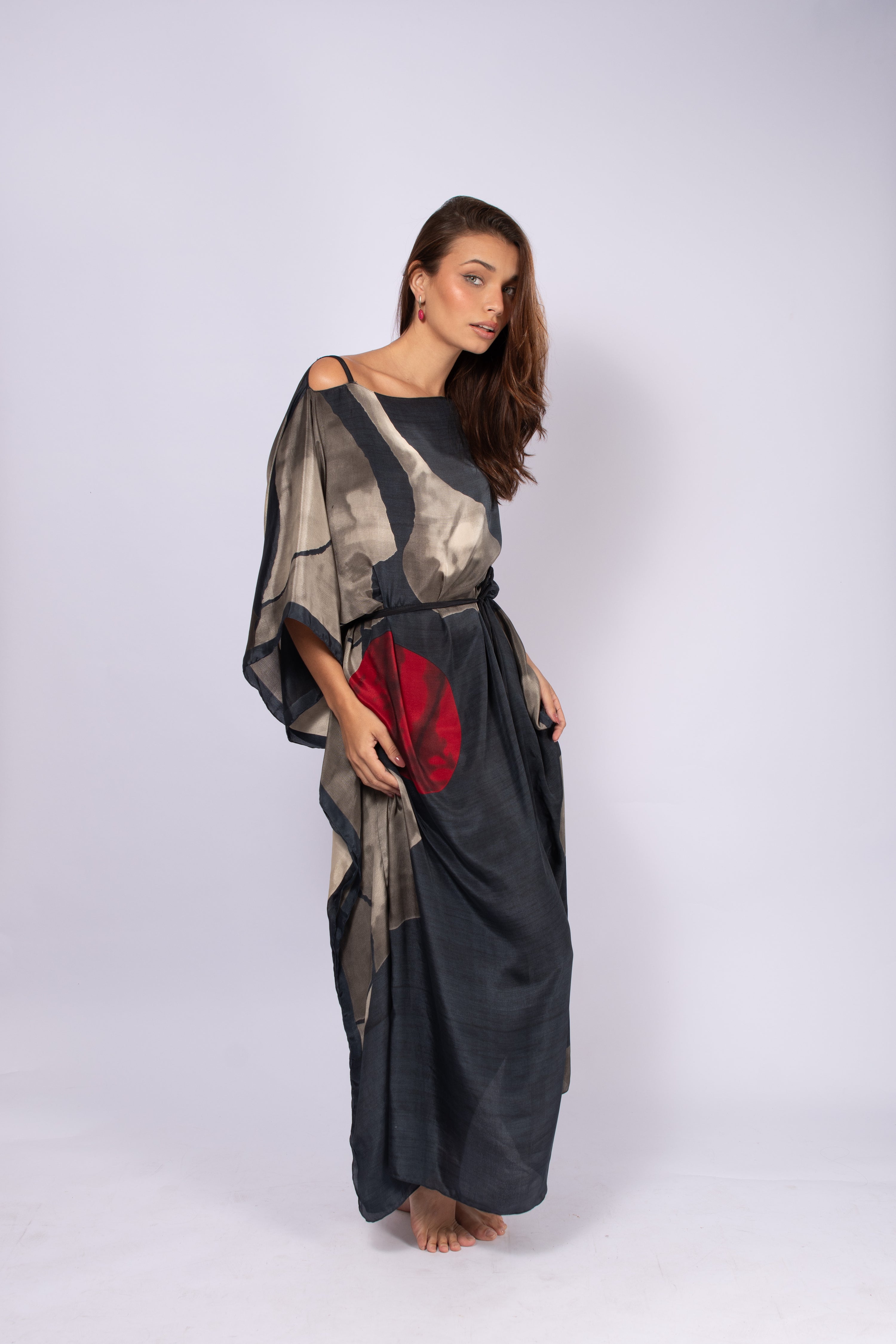 KAFTAN JAVA PRETO CINZA E VERMELHO