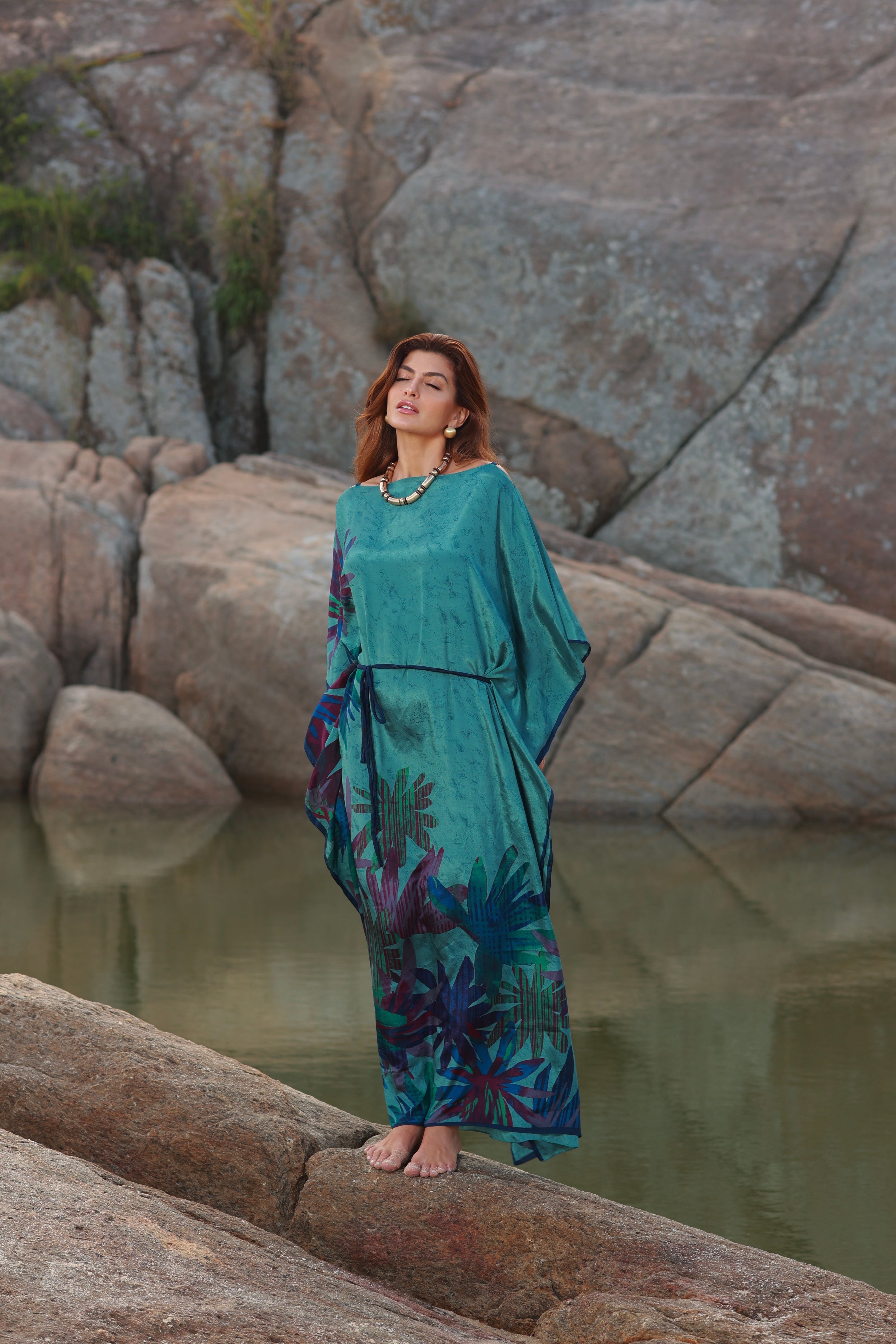 KAFTAN JAVA VERDE ÁGUA E FOLHAS