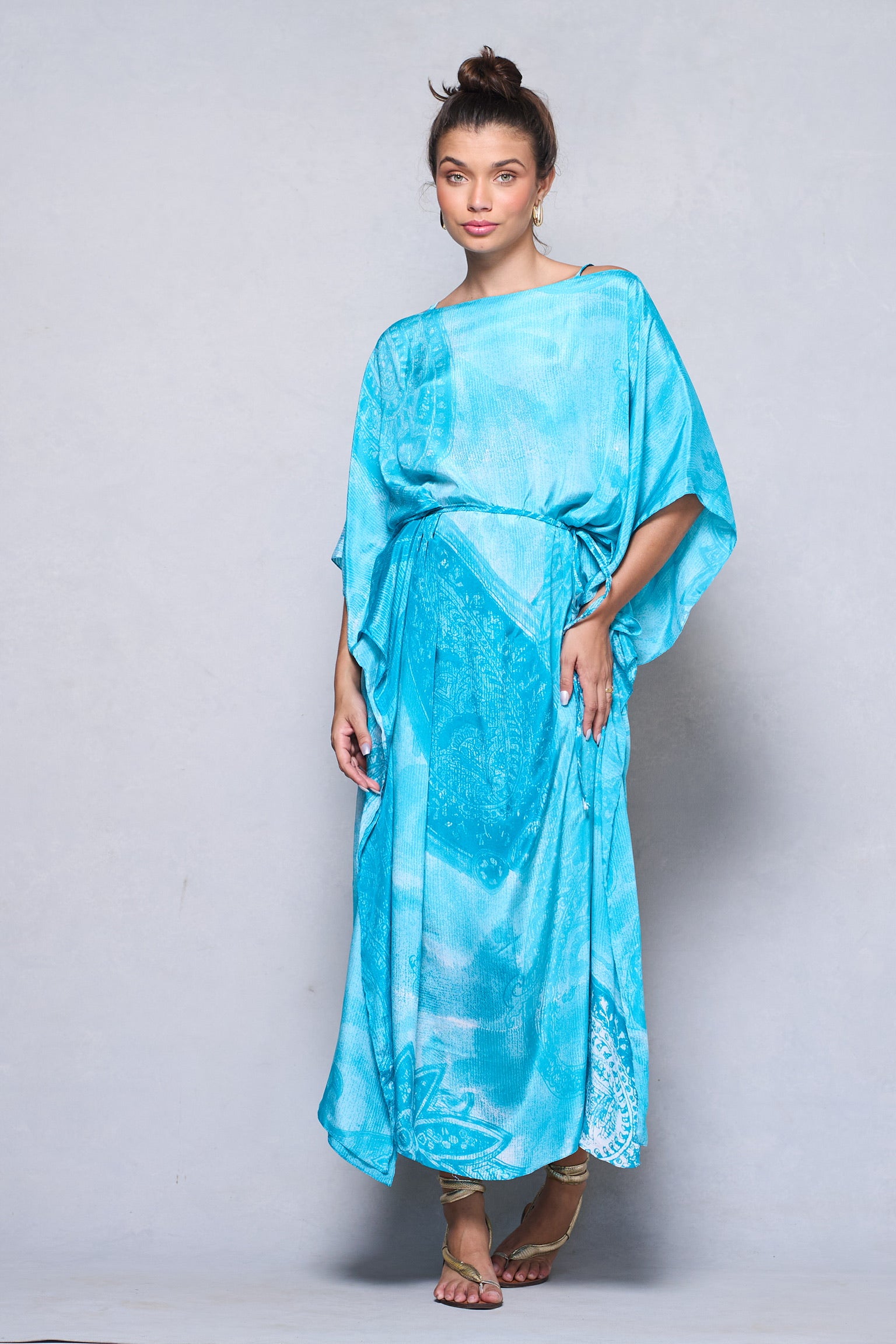 KAFTAN JAVA AZUL CLARO