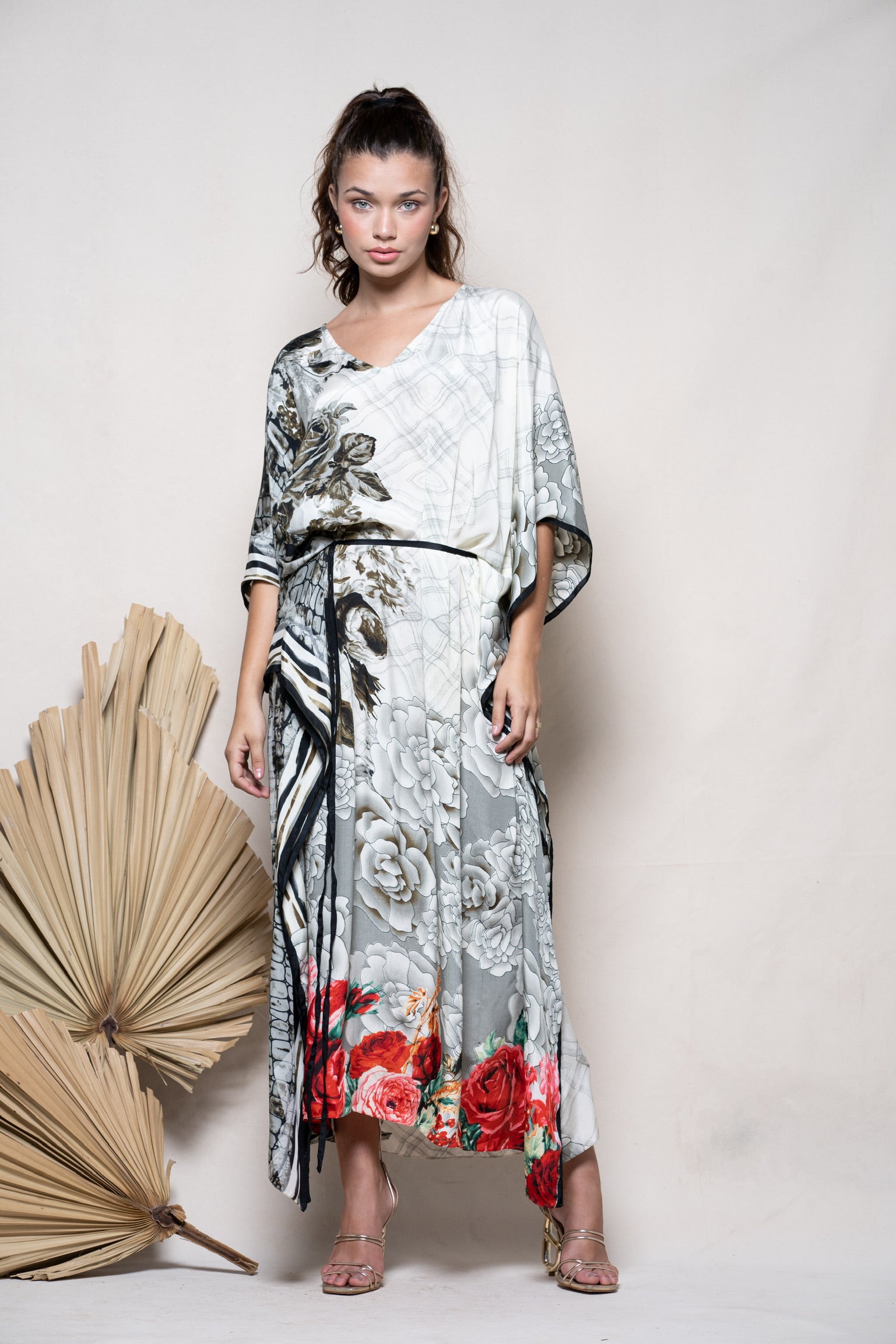 KAFTAN AGIOS OFF AND GRAY FLOWERS